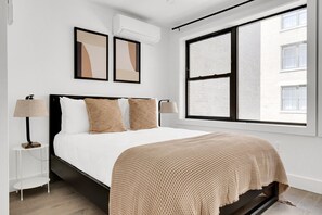 2 bedrooms, iron/ironing board, WiFi, bed sheets - Sleek UWS 2BR w/ W/D & Deck, near Central Park, by Blueground (Uptown)