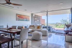 تلفزيون، كُتُب