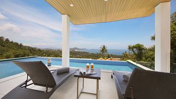 Kolam renang outdoor