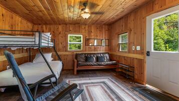 3 bedrooms, Internet, bed sheets