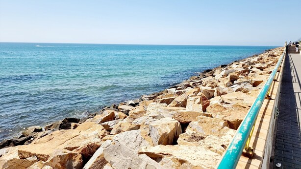Beach - Seaside Vacation Apartment (Torrevieja)