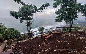 Living area - Bukit Shoka Top View Camp (Giricahyo)