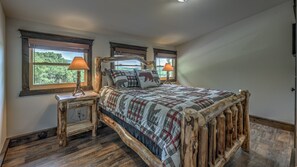 4 bedrooms, bed sheets - The Perfect Blend by Escape to Blue Ridge (Blue Ridge)