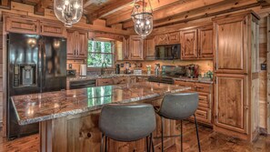 Casa, 4 quartos | Cozinha privada