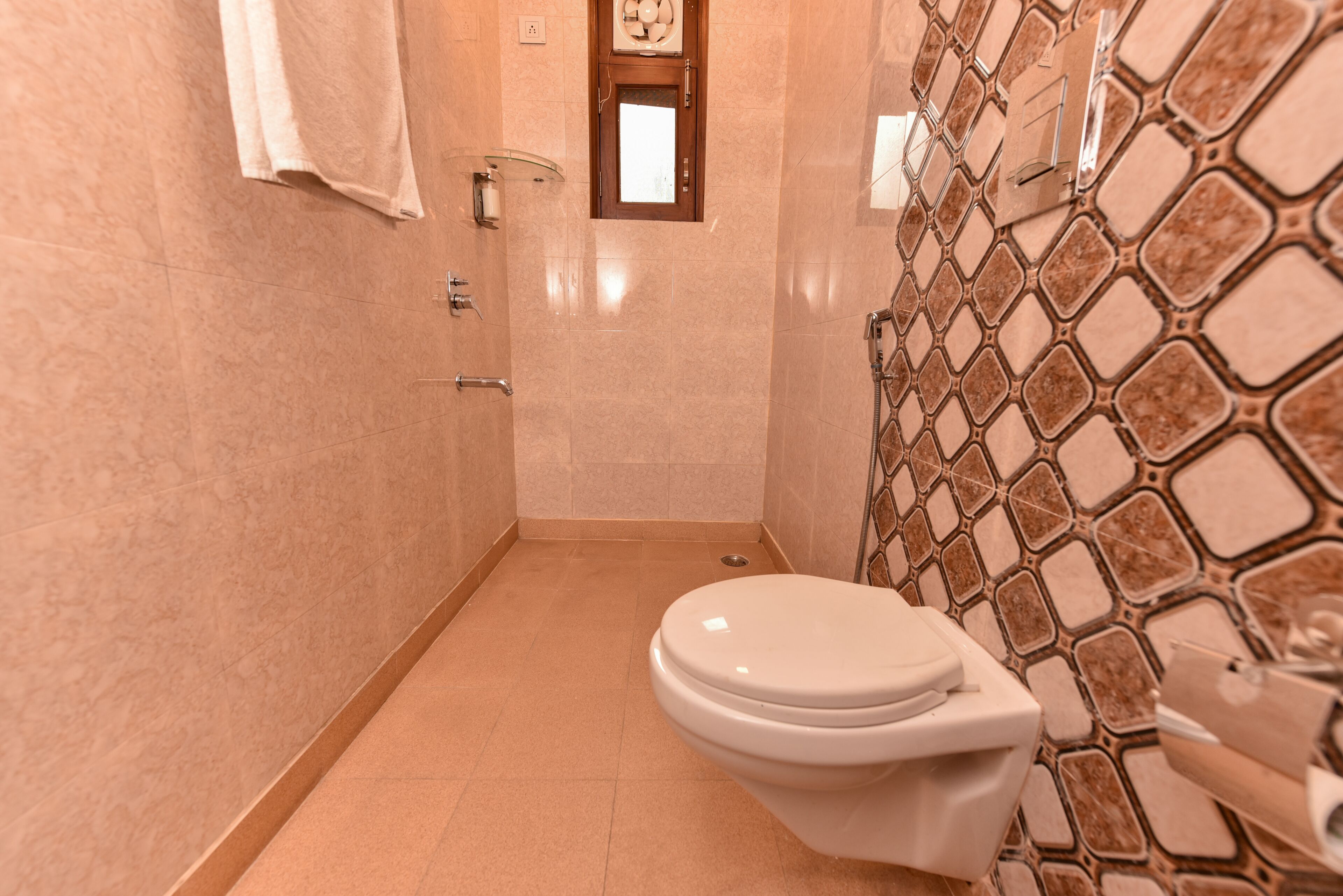 Deluxe Room | Bathroom