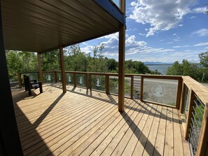 Terrace/patio - Payne Lake Wilderness Huts - Lakeview Suite (Mountin View)
