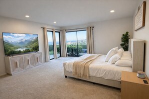 5 bedrooms, in-room safe, travel crib, free WiFi