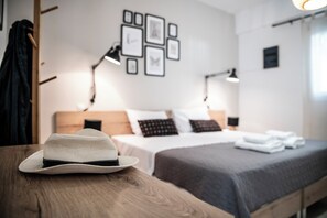 1 Schlafzimmer, BĂŒgeleisen/BĂŒgelbrett, kostenloses WLAN, BettwĂ€sche
