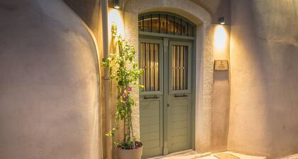 DOMUS CLODIA, sensing Rethymno's Old Town!