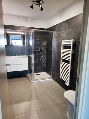 Bathtub - New for 2022, house with sea view and swimming pool (Biguglia)