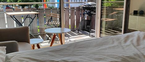 1 Schlafzimmer, BĂŒgeleisen/BĂŒgelbrett, WLAN, BettwĂ€sche