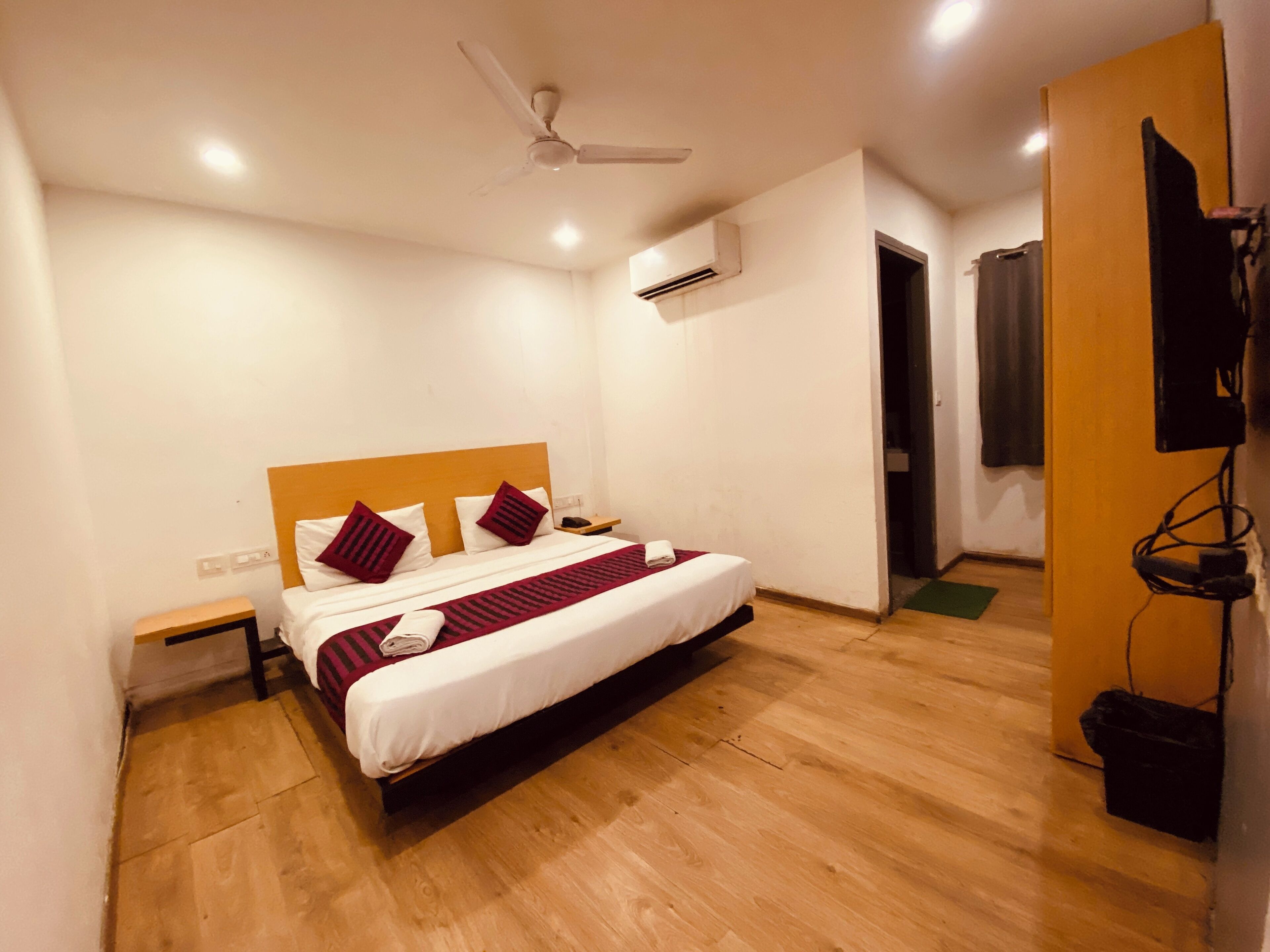 Foto - Hotel White Saffron Pitampura Near Kohat Enclave metro station