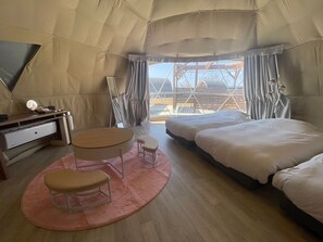 Basic-Dreibettzimmer | Schreibtisch, kostenloses WLAN