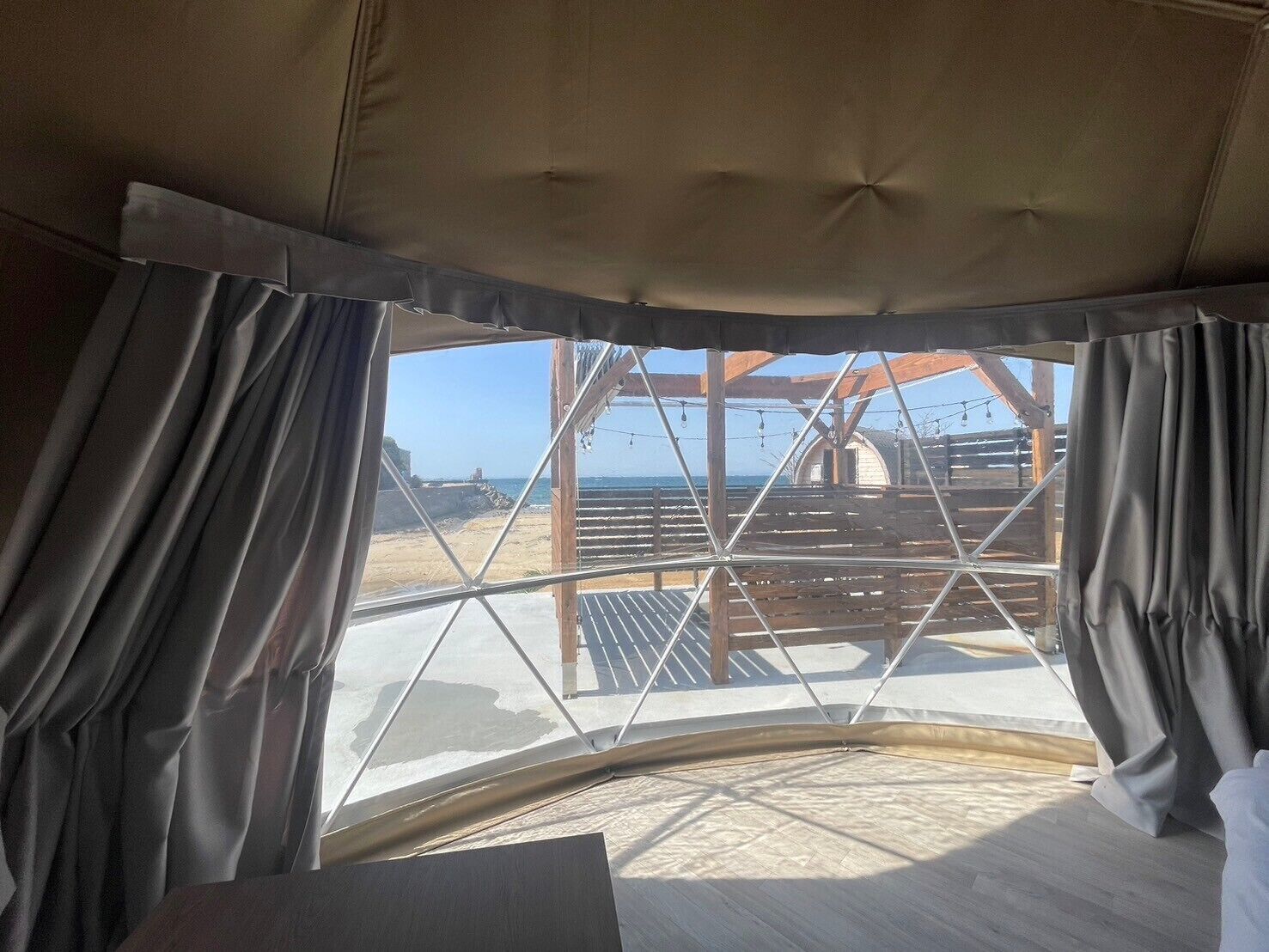 Escritorio y wifi gratis 