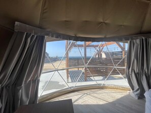 基础双床房 | 办公桌、免费 WiFi