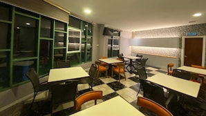 Unclassified image, 3 of 7, button - The Stirling Inn (Miri)