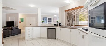 Aqua La Vista Mandurah