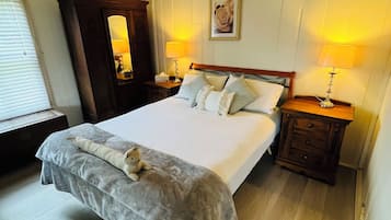 1 bedroom, desk, iron/ironing board, bed sheets