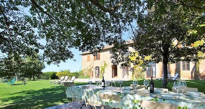 Stunning Villa, With Private Pool At 6km From Siena