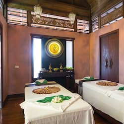 Sauna, vasca idromassaggio, bagno turco, trattamenti per il corpo