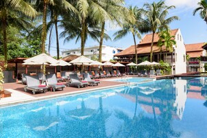 2 outdoor pools, pool umbrellas, sun loungers
