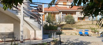 Vesime Villa with Garden