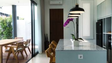 Tủ lạnh, lò vi sóng, lò nướng, bếp nấu