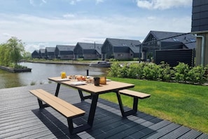Outdoor dining - Waterfront Villa w/ Jetty (Balk)