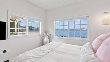 2 chambres, fer et planche à repasser, accès au Wi-Fi (inclus)