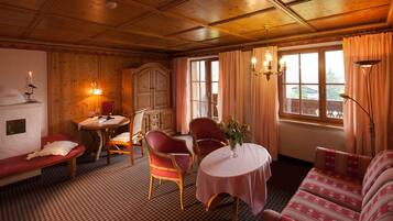 Suite Supérieure | 1 chambre, literie hypoallergénique, minibar
