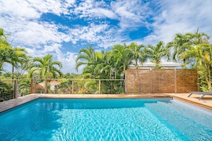 Pool - Villa Les Lucioles - Four Bedroom Villa, Sleeps 9 (Sainte-Luce)