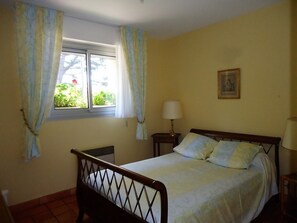 5 Schlafzimmer, Reisekinderbett, WLAN