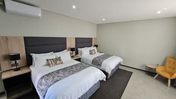 Deluxe Double or Twin Room | In-room safe, iron/ironing board, free WiFi, bed sheets