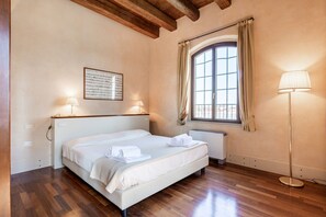 1 bedroom, iron/ironing board, Internet, bed sheets