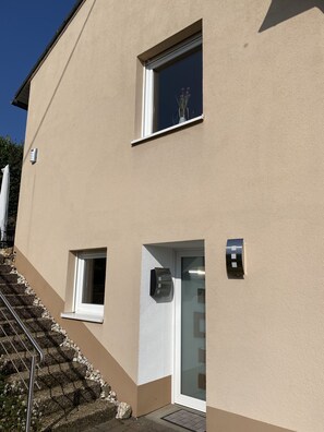 Exterior detail - Casa Royale, the quiet and relaxing apartment, park f. free, e-wallbox  (Gutweiler)