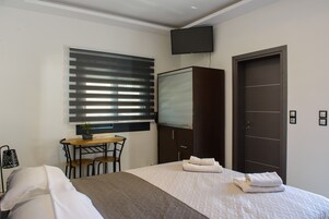 Deluxe Double Room | Soundproofing, free WiFi