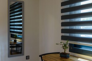 Individually decorated, individually furnished, laptop workspace - Casa d Irene near airport beach (Spata-Artemida)