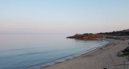 Casa d Irene near airport beach