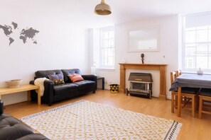Basic Apartment, Multiple Beds | Interior - Charming 3 Bedroom Apartment in the Heart of Vibrant Old Town (Edinburgh)
