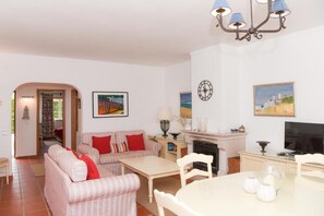 Living area - Casa Lavanda - Praia Del Rey (Urbanização Praia Del Rey)