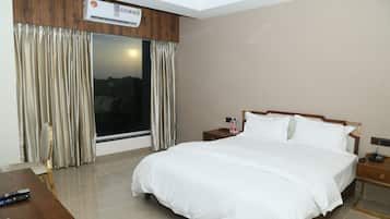 Habitación ejecutiva doble | Colchones con acolchado adicional, escritorio, wifi gratis