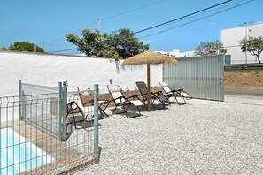 Property grounds - Villa 'El Abanderao' with Private Pool, Wi-Fi, and Air Conditioning (Conil de la Frontera)