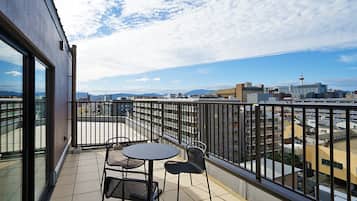 Grand Room, Non Smoking, Terrace | Lanai