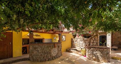 Pet-Friendly Holiday Home Pescetti Bobba B with Mountain View & Garden