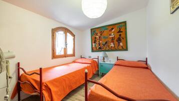 2 makuuhuonetta, Wi-Fi, vuodevaatteet