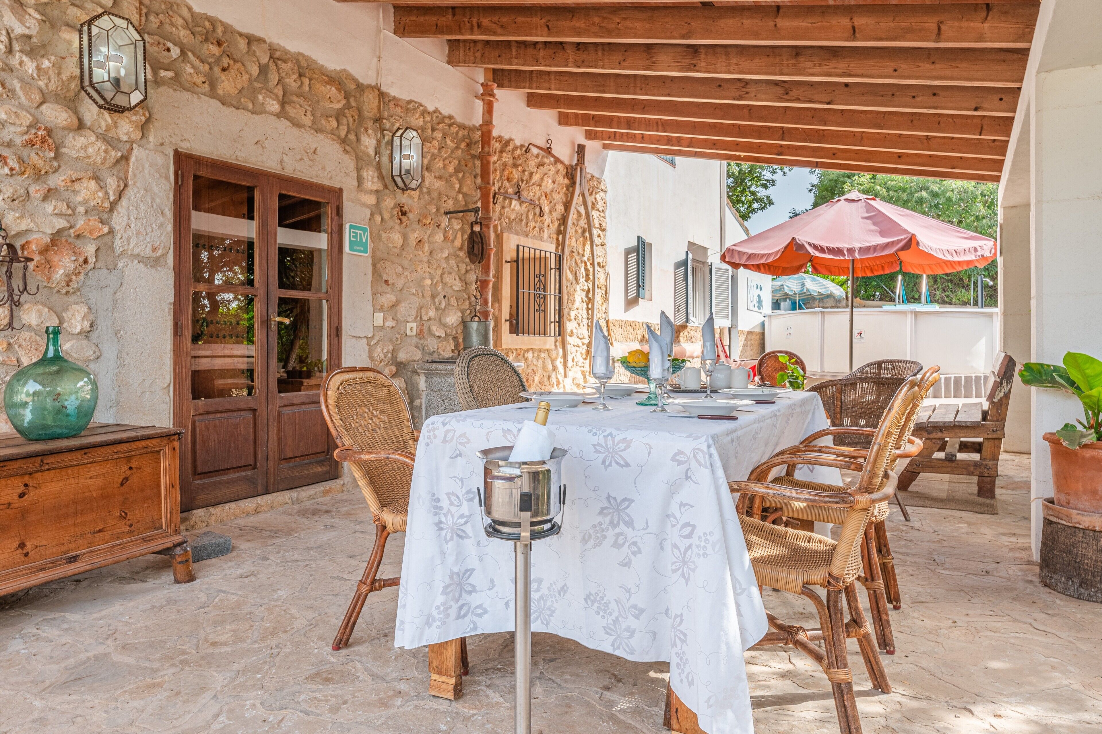 Restauration extérieure