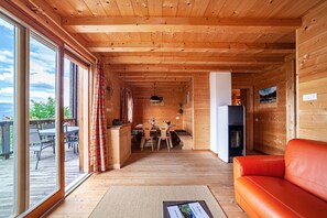 Fireplace - Chalet 'Bergchalet Refugium Martius' with Mountain View, Garden & Wi-Fi (Marlengo)