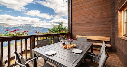 Chalet 'Bergchalet Refugium Martius' with Mountain View, Garden & Wi-Fi