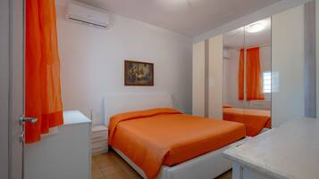 3 間睡房、熨斗/熨衫板、免費 Wi-Fi、床單