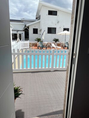 Apartment, 1 Double Bed with Sofa bed, Poolside | Courtyard view